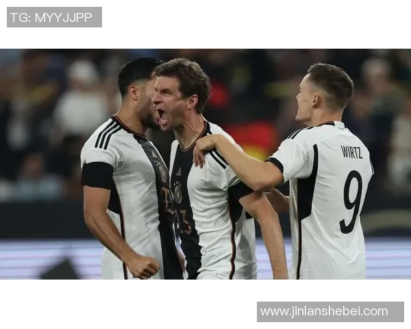 绿茵传奇德国战车锋霸穆勒驰骋赛场热血海报欣赏 绿茵传奇德国战车锋霸穆勒驰骋赛场热血海报欣赏