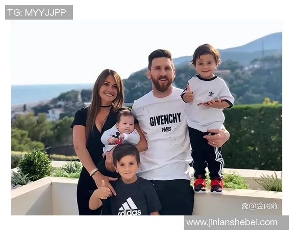 足球明星绯闻女友身份曝光 她究竟是谁引发广泛关注 足球明星绯闻女友身份曝光 她究竟是谁引发广泛关注