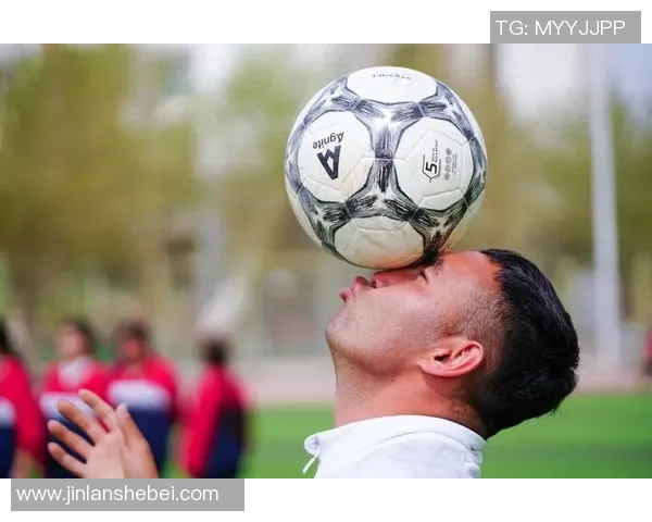 盘点身披24号战袍的足球巨星如何在绿茵场书写传奇故事