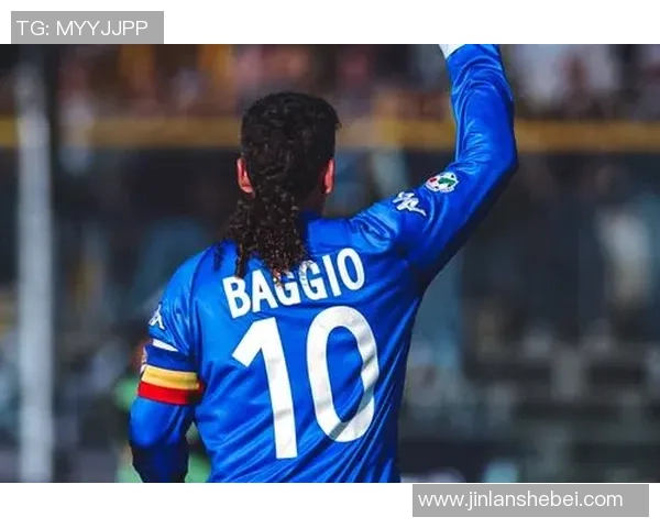 足球巨星传记全景回顾：从草根到巅峰的奋斗历程与传奇人生