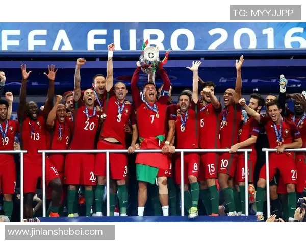 纵览世界足坛荣耀史回顾十大足球冠军巨星辉煌瞬间 纵览世界足坛荣耀史回顾十大足球冠军巨星辉煌瞬间